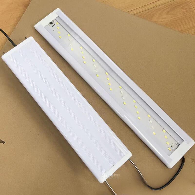 Светодиодная аквариумная лампа UOSU с изменяемым цветом