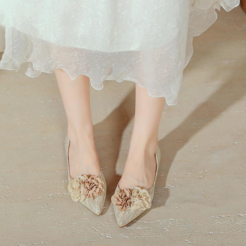 Fashion Sweet Ladies Flower Flat Shoes Lace Embroider Ballet Flats Pointed Toe Floral Slip On Loafers Women Moccasins Plus Size 41-45
