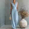 Tuta da donna azzurro chiaro senza maniche con scollo a V, vita alta, gamba larga, con tasche