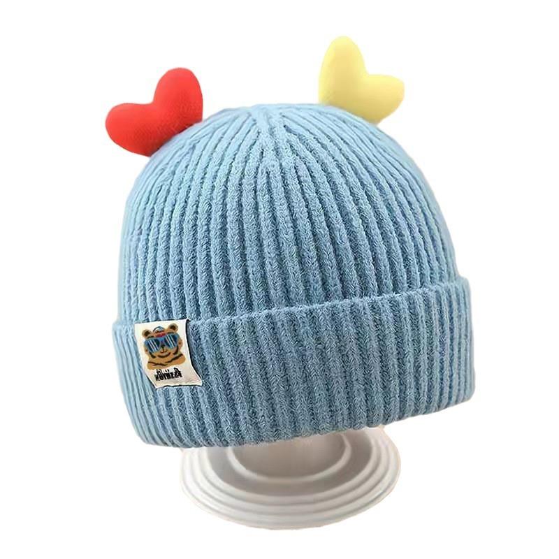 Super cute thickened baby hats for boys and girls, autumn and winter adorable children's hats, heart-shaped hats, Korean style warm trendy baby hats