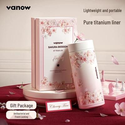 Vanow Kirschblüten-Gradient Titanbecher