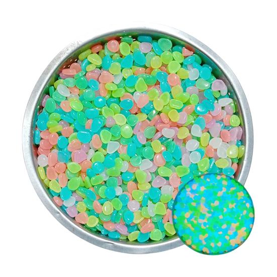 Glow-in-the-Dark Garden Stones Colorful Decorative Aquarium Pebbles Fish Tank Rocks 0.8-1.1cm Luminous Pebbles for Outdoor Walkway Aquarium Landscape