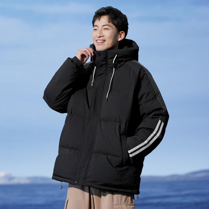 Модная и трендовая однотонная универсальная белая куртка-пуховик с капюшоном для мужчин — фото 5