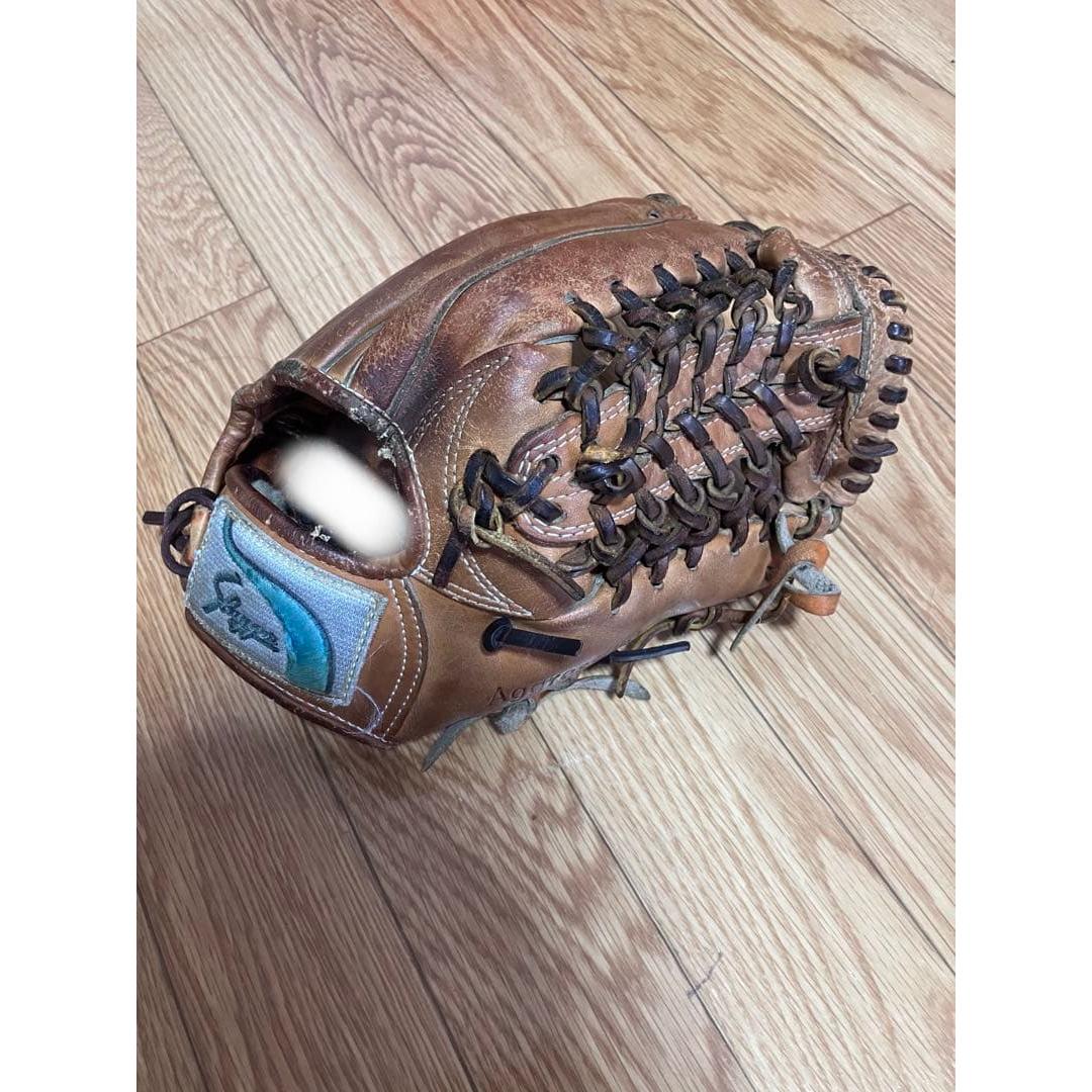 Used Infield gloves for hardball Kubota Slugger