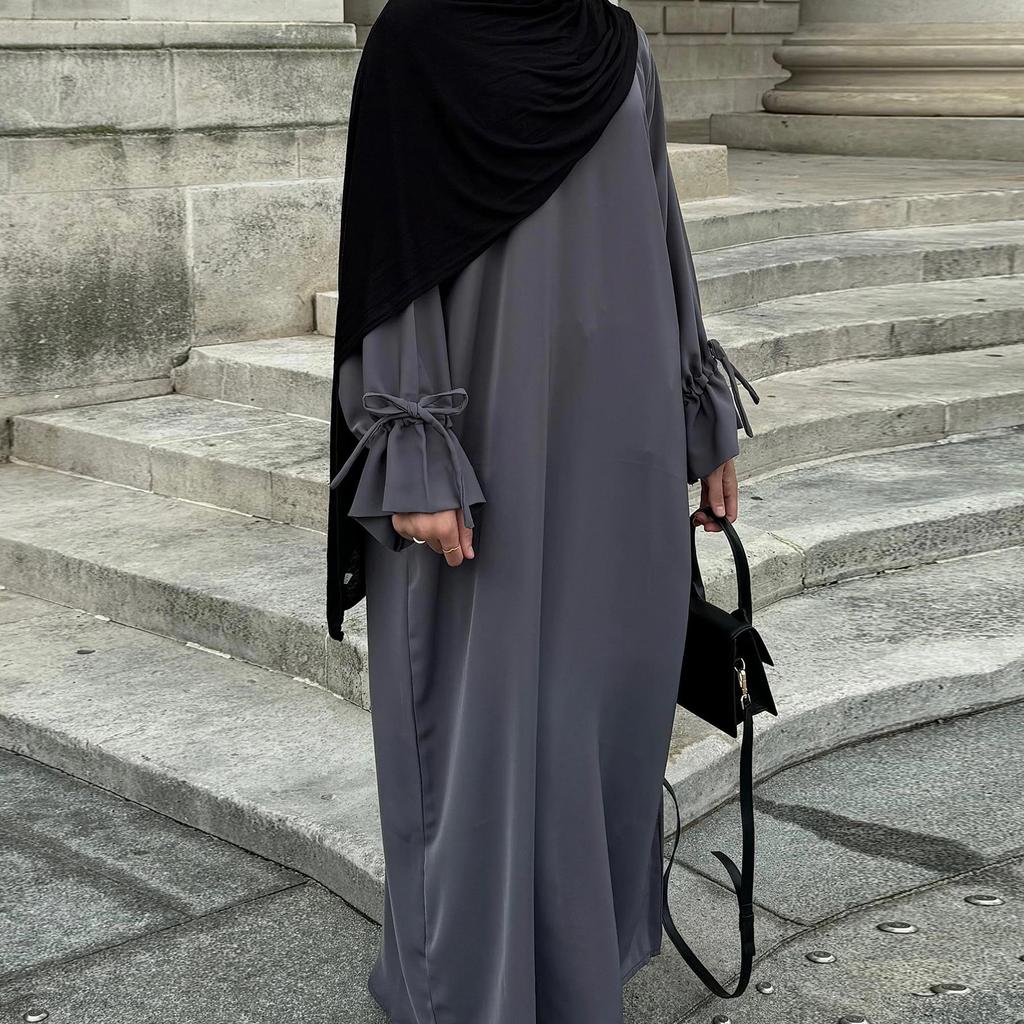Loriya Einfarbiger Langarm-Bademantel LR938