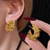 Court Style Retro Gold Flower C-Shaped Earrings Women'S Light Luxury Fashion High-End Earrings Niche Imitation Silver Needle Earrings