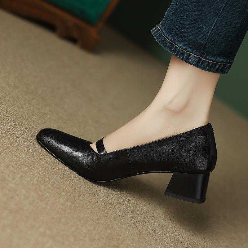 

Single shoes 2025 spring and autumn new French Mary Jane shoes retro thick heel small leather shoes women s word with square head high heels 35
