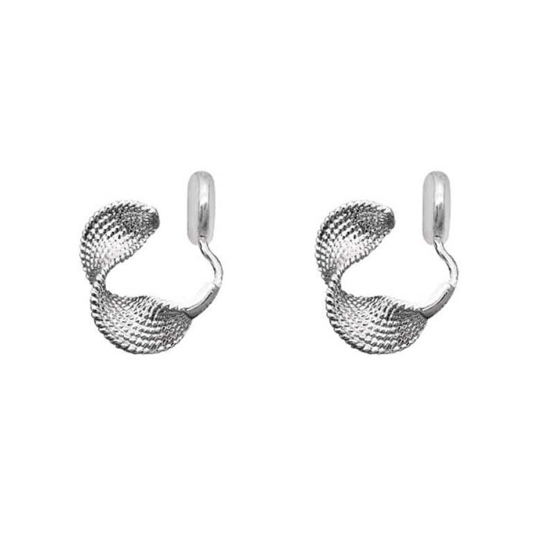 Elegant French Niche Twisted Metal Clip-On Earrings for Women Without Pierced Ears