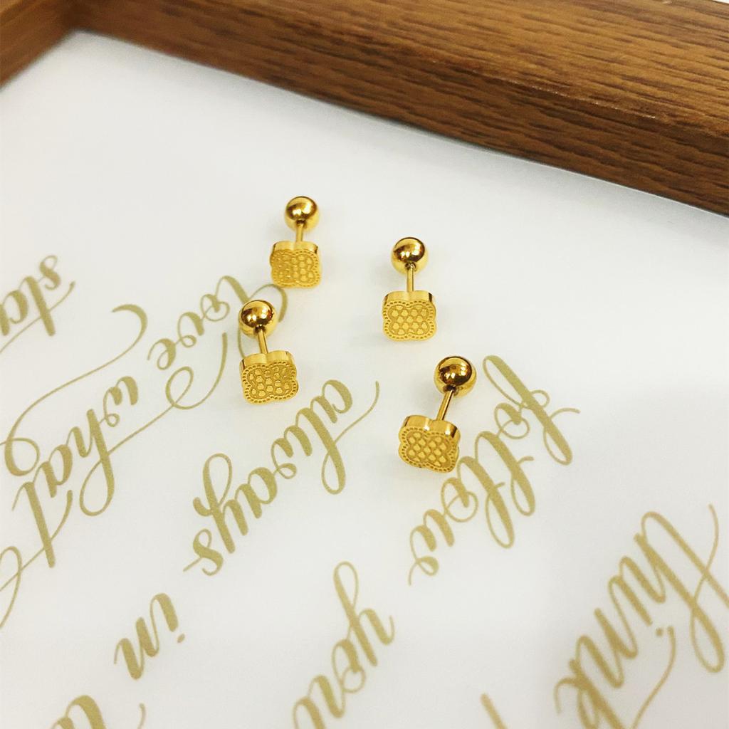 Versatile Classic Four Leaf Clover Titanium Steel Screw Earrings