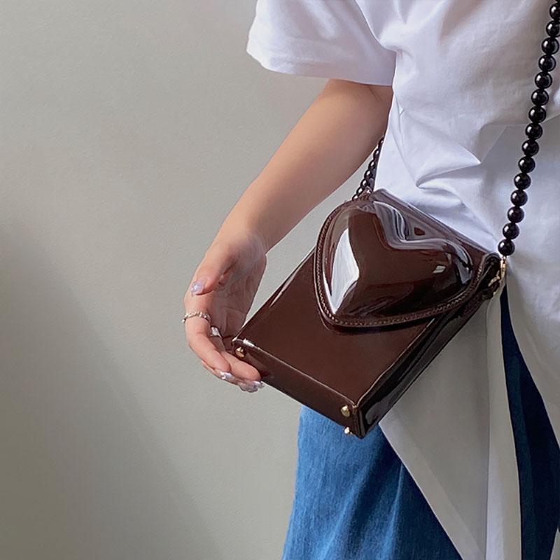 Niche Design Sense New Female Bag Spice Girl Style Patent Leather Three-Dimensional Love Crossbody Beads Mobile Phone Pack