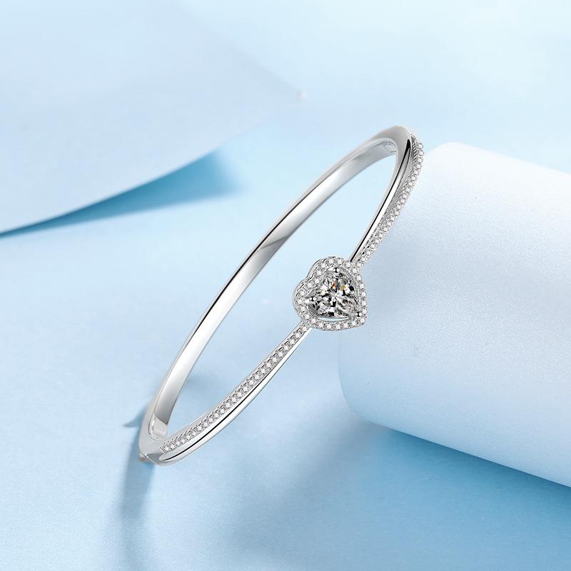 Brățară Moissanite din argint S925 de înaltă calitate pentru femei Brățară în formă de inimă placată cu aur Pt950, proaspătă și dulce
