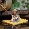 1 pièce Pour Jardin Aquarium Flottant Décor Décoration Extérieure Radeau en Bambou Figurine de Pêcheur Pêcheur Âgé Statue en PVC
