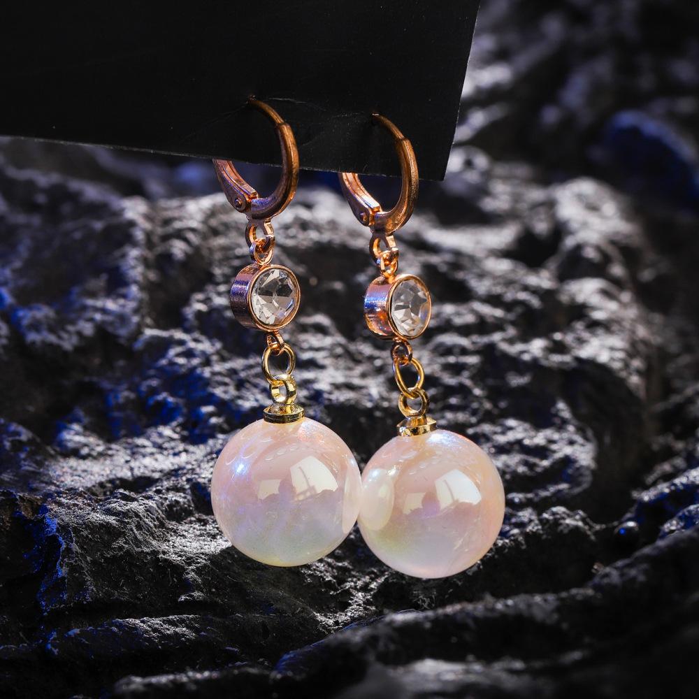 2025 New Inlaid Rhinestone Pearl Stud Earrings Women Personality Fashion Unique Design Earrings Wedding Jewelry Birthday Gift