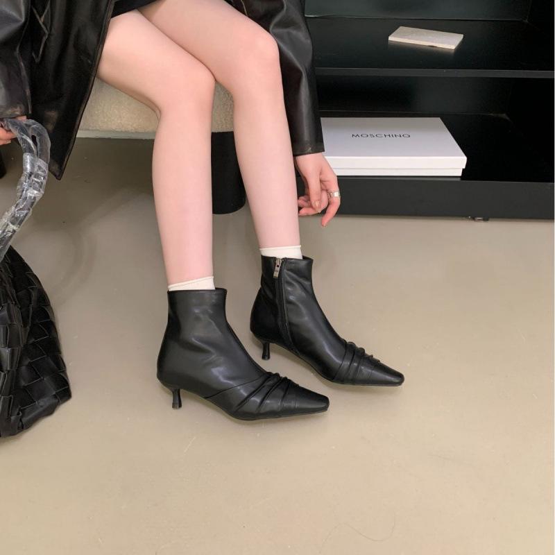 Retro Pleated Thin Boots Women's 2025 New Side Zipper Versatile High-heeled Boots Fashionable Temperament Short Boots