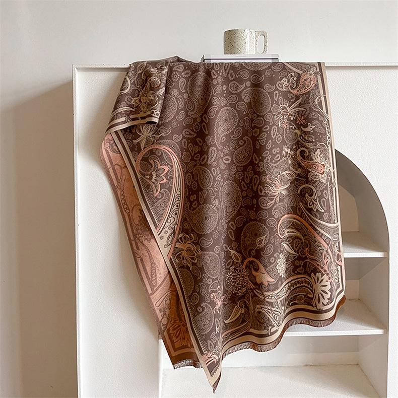 

2024 Осень/Зима Новый Цвет Блок Имитация Кашемира Женская Шаль С Кисточками Утолщенный Теплый Двусторонний Жаккардовый Шерстяной Шарф 190x65cm