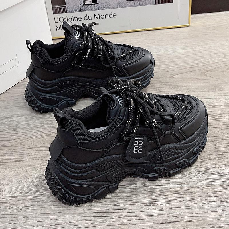 

Lightweight soft-soled dad shoes women s 2025 summer single-net breathable super-fire foot small delicate ultra-light sports shoes 40 чёрный