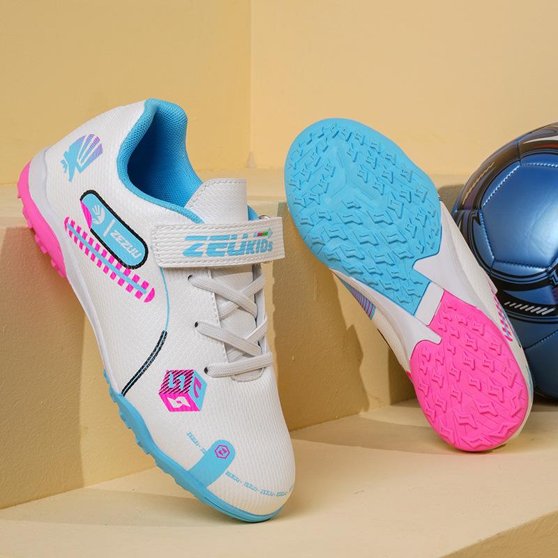 Zhenzu brand children's football shoes, no laces and buckles TF rubber soles, artificial turf training shoes for primary and secondary school students