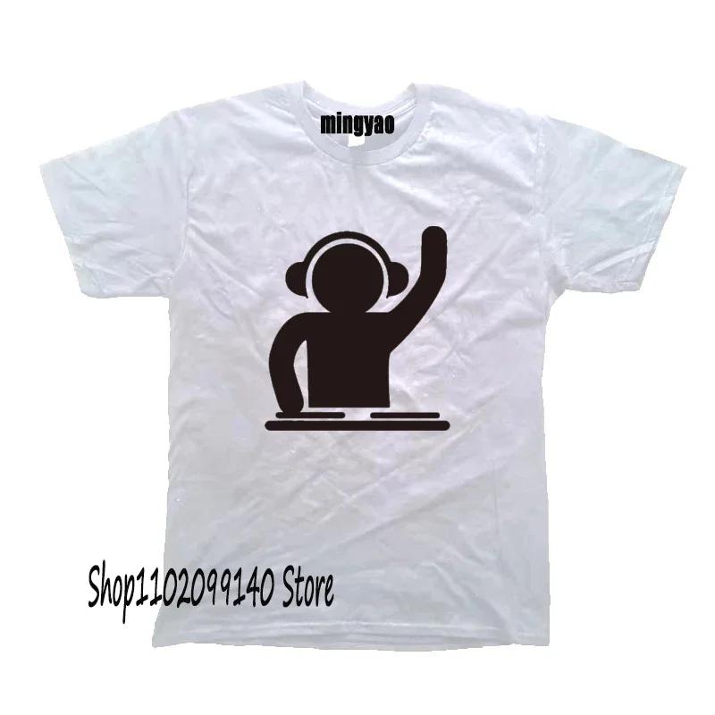 Retro Dj Headphones T Shirt Graphic Streetwear Short Sleeve ONeck Harajuku Music Techno TShirt Funny Unisex Clothing For Ladies