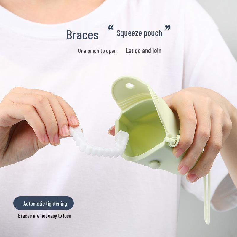 Portable Retainer Storage Box - Dustproof, Easy-to-Clean Bag for Tooth Aligners and Dentures