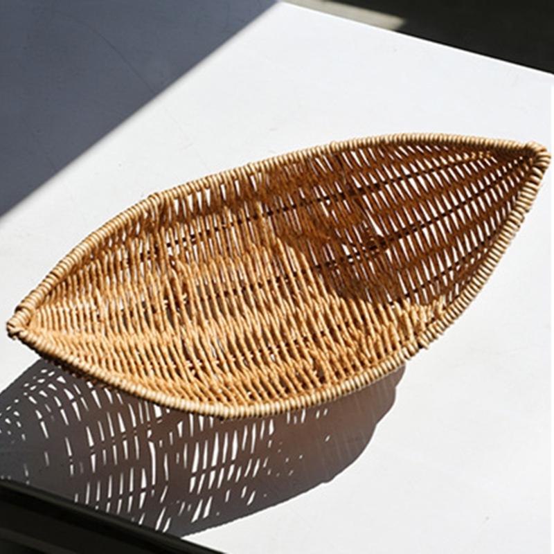 Attractive Plastic Rattan Boat Fruit Dish Elegant Boat Shape Serving Platter Rattan Plastic Holder for Fruit and Sweets