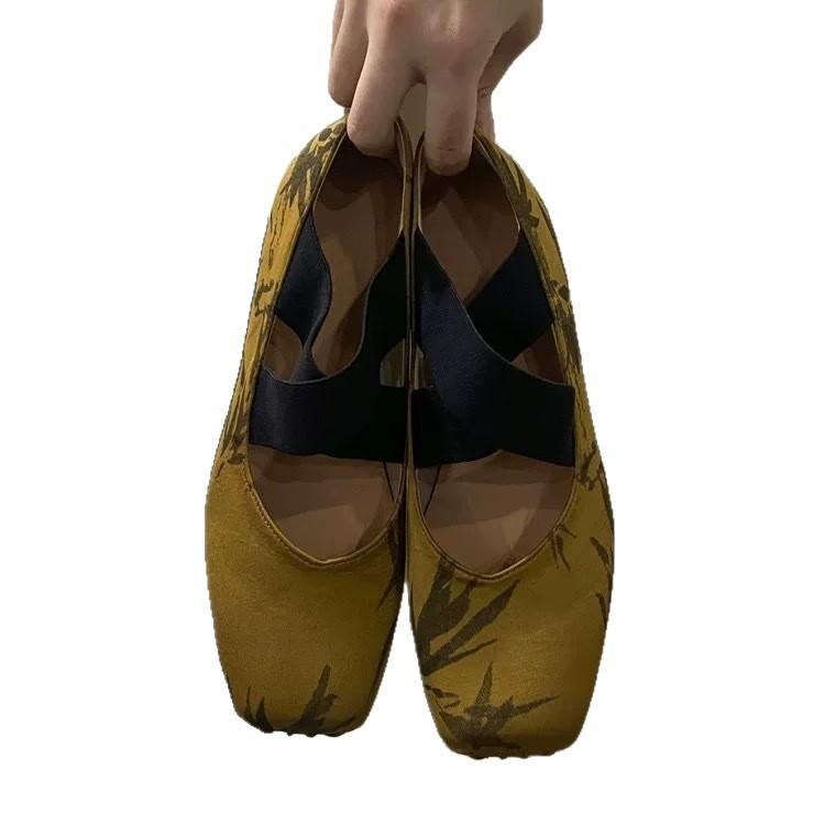 [Super Comfortable] High Heel Ballet Shoes Girls Cross Strap Single Shoes Retro Flat Heel uma Pig Nose Women's Shoes