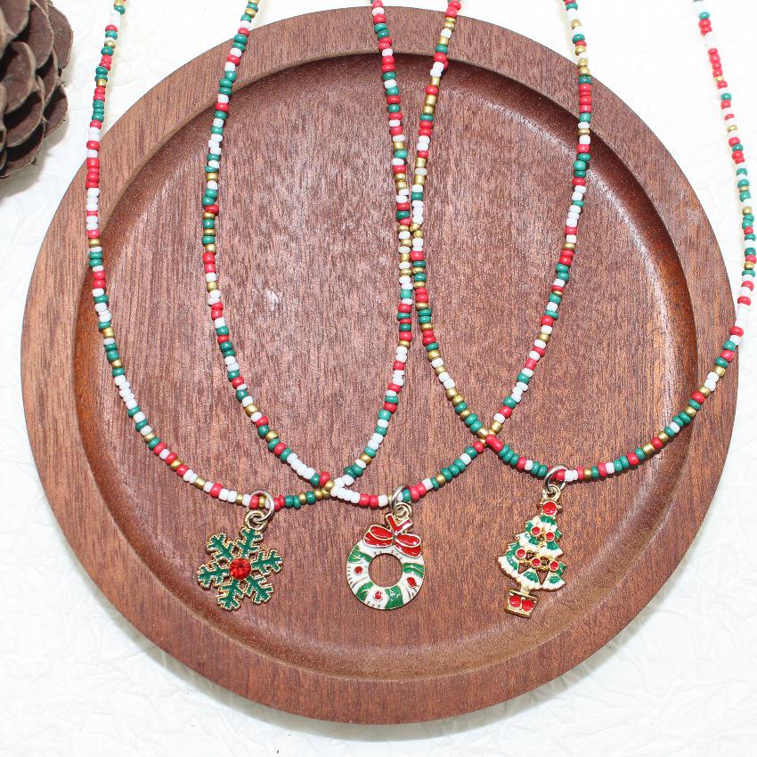 Santa Snowflake Seed Bead Necklace with Alloy Pendant