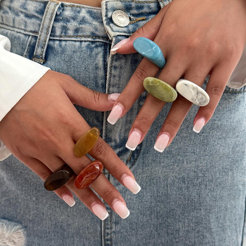 Design Color Geometric Oval Section Resin Ring, Stylish Smudge Acrylic Ring