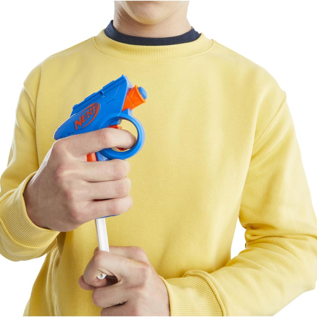 Nerf N Series Flex Party Pack, enthält 5 N Series Blaster und 15 N1 Darts. Perfekt für Innen- und Außenaufnahmen, dieses authentische Weihnachtsspielzeug ist