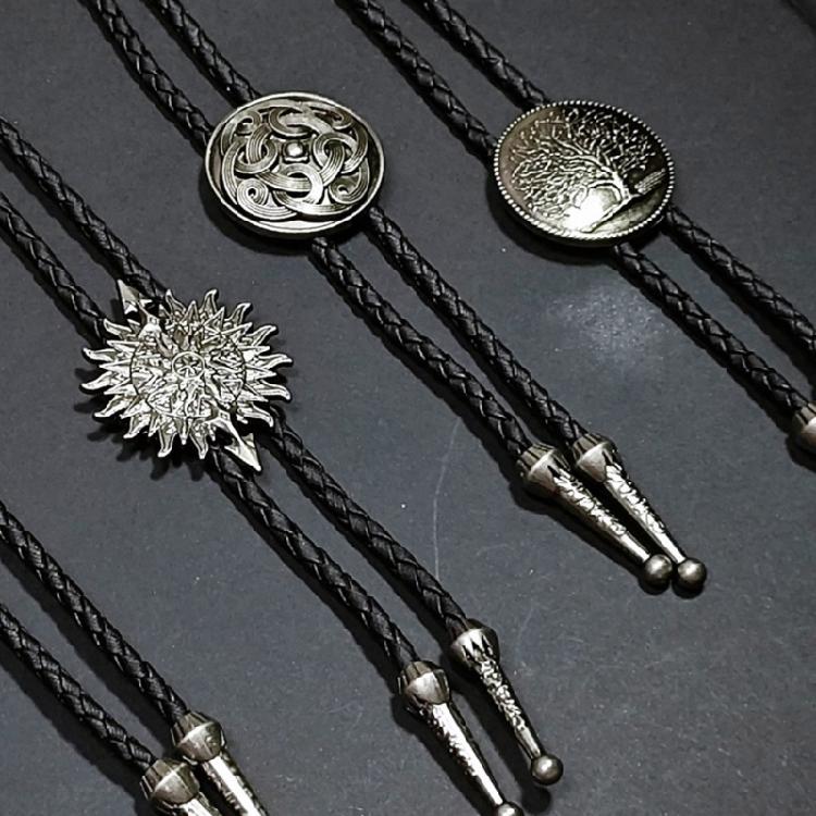 Men's Classical Leather Cord Bolo Tie with Metal Pendant Western Vintage Necktie Shirt Collar Necklace for Festivals