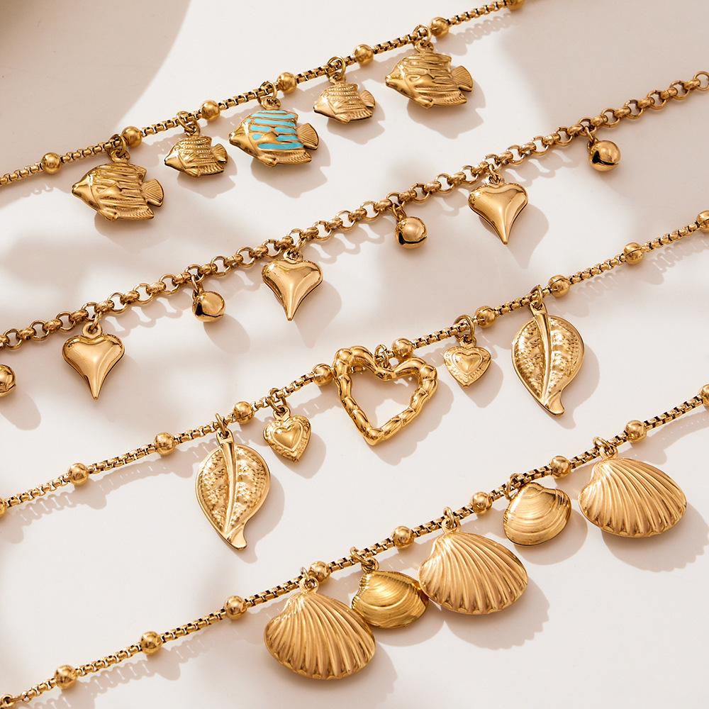 Qiong Yao Ocean-Style Shell & Fish Pendant Bracelet with 18k Gold PVD Plating