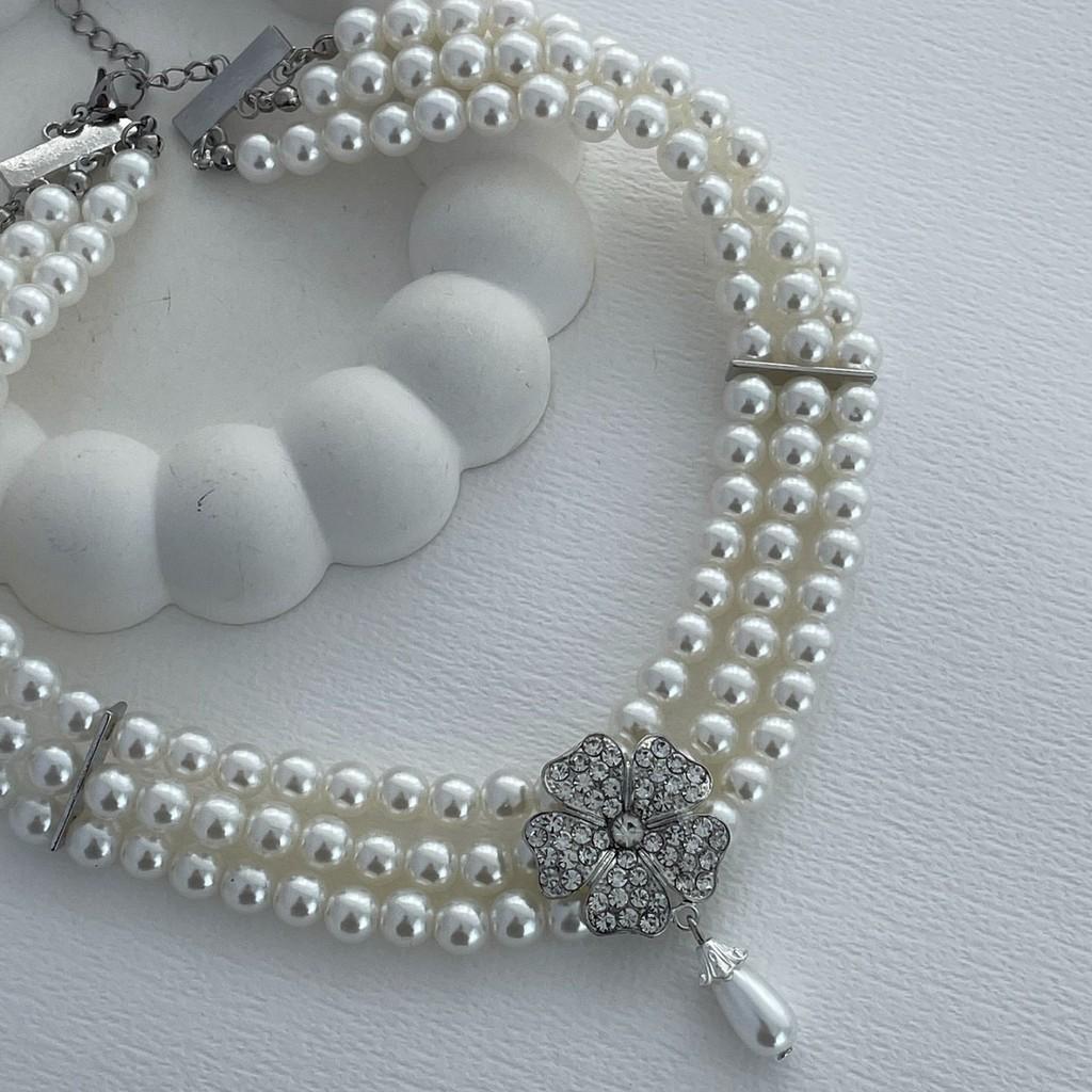 Pärlhalsband med glittrande blomhänge Flerlagers Retro Statement för Kvinnor
