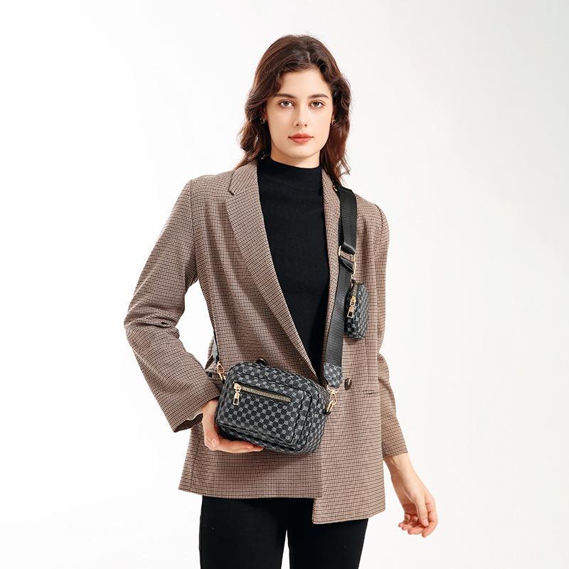 Fashion Trend Two-piece Set, Trendy Old Flower Polka Dot Printing Oblique Span Bag, Change Bag In Hand