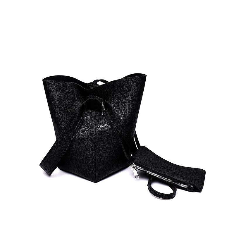 

2025 early spring new fashion shoulder bag versatile casual light luxury large capacity small bag women s bag 27*20*26 чёрный