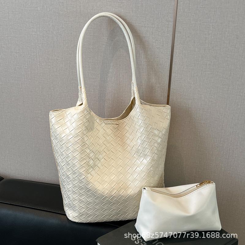 Premium commuter bag women's spring and summer versatile 2025 new niche design shoulder underarm bag work tote bag