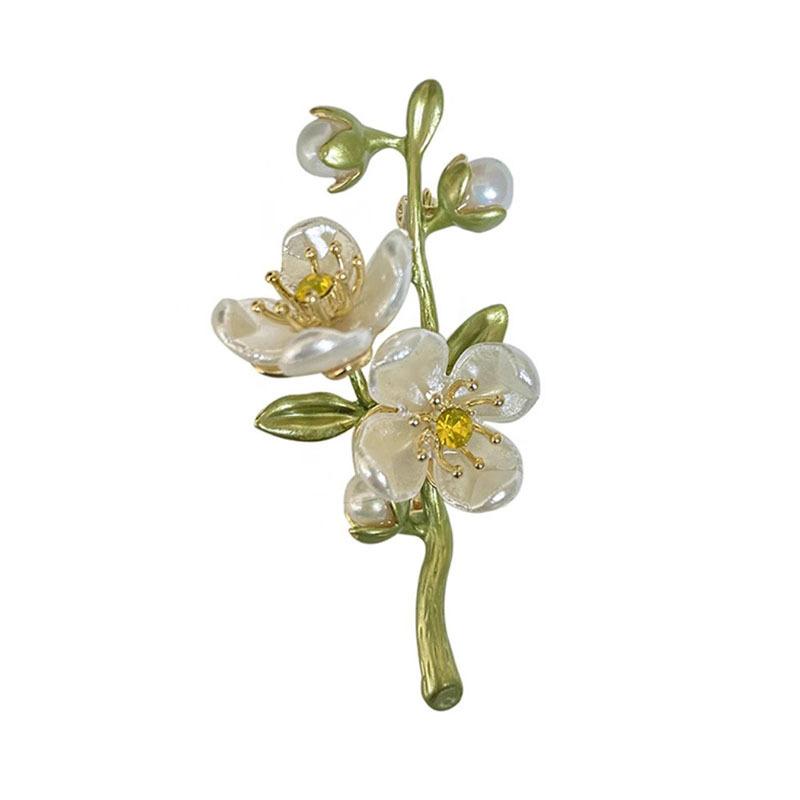 Artistic Green Jasmine Brooch, Plant Flower Pearl Brooch, Retro Style Suit Anti-glare Pin