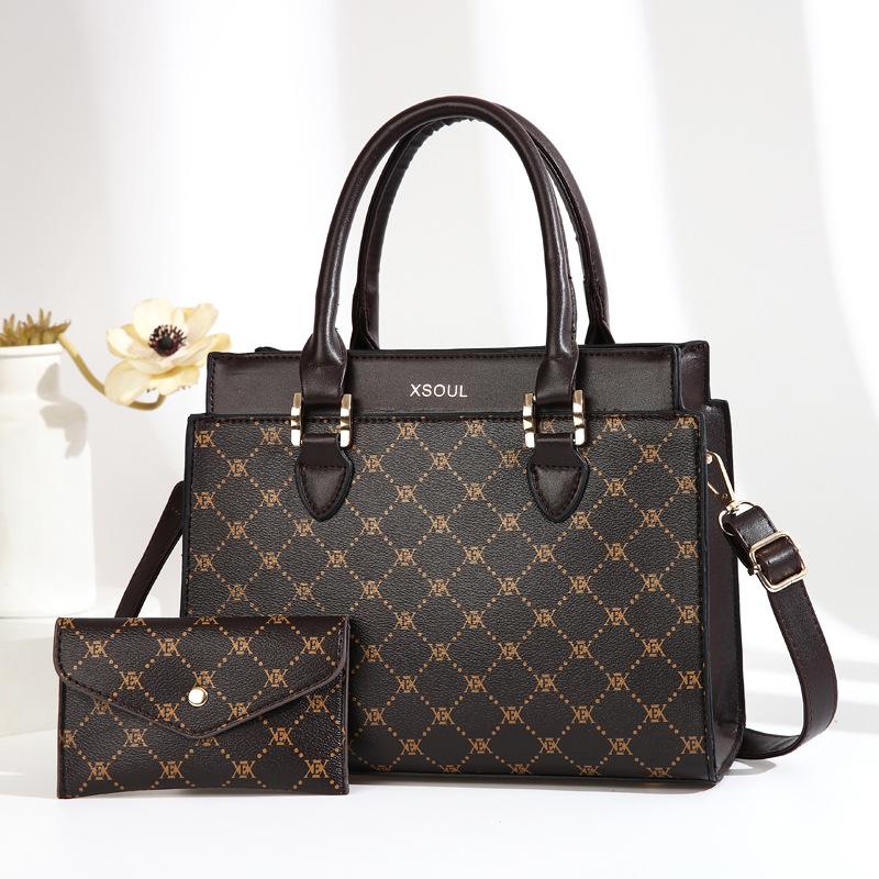 

Атмосферная сумка для мамы среднего возраста женская сумка большая вместимость 2025 новая модная универсальная сумка-мессенджер тоут