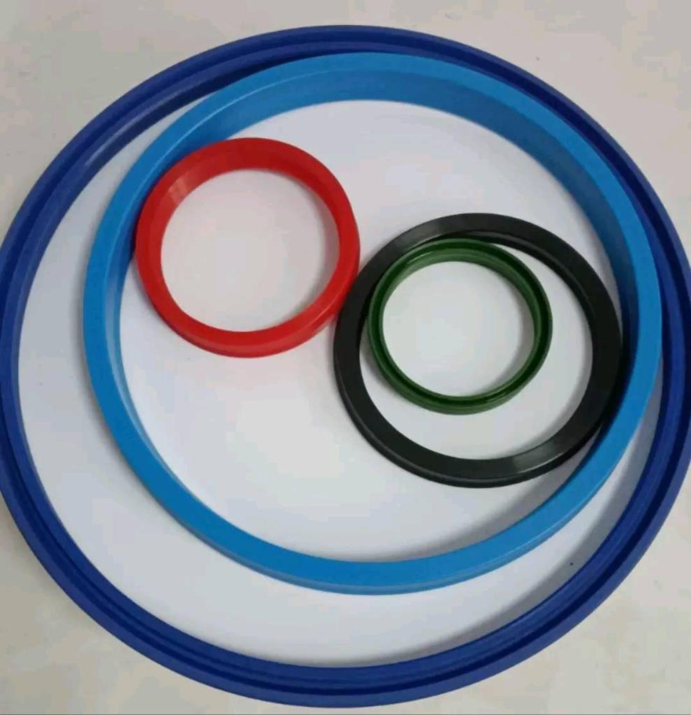 Reinforced Polyurethane Oil Seal with Star Ring for Excavator Cylinder - High Strength & Compression Resistant