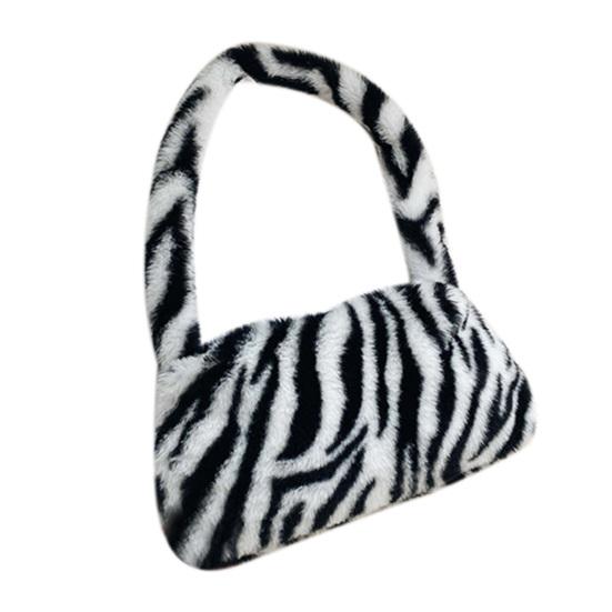 Liuwei donne borsa ascellare semplice elegante piccola borsa a tracolla in  pelle pu borsa a tracolla puro colore casual sling borse amazon shoes -  Stileo.it