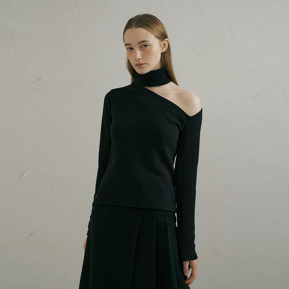 Lucirju Shoulder Cutting Turtleneck Sleeves (Black)