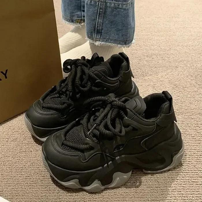 

Модные женские кроссовки на массивной платформе Женские осенние модные дышащие сетчатые спортивные повседневные кроссовки Женская обувь на толстой подошве Вулканизированная обувь 37 чёрный