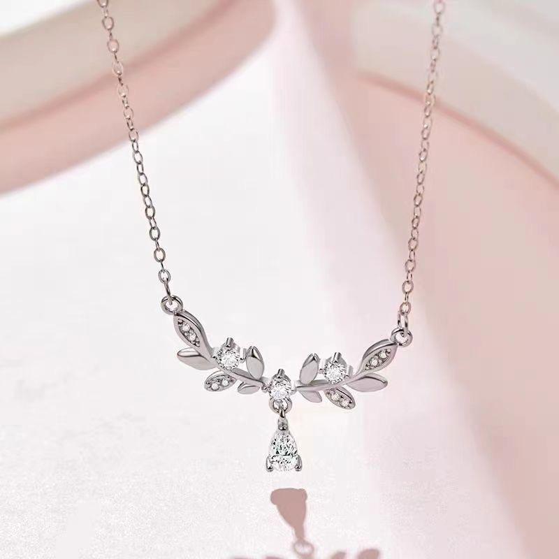 

Ожерелье из колосьев пшеницы в виде лавра для женщин с легкой роскошной нишевой цепочкой на ключицу для подруги, лучшего друга в подарок