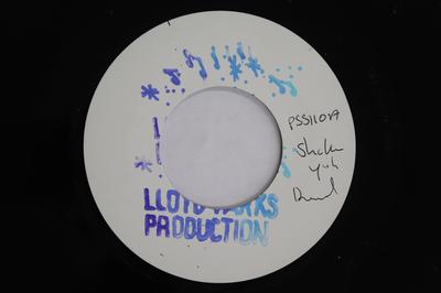 Disque 7 pouces LLOYD PARKS - Shake Up Yu Dread / Shake Up Dubwis PSS110 PAS DE LABEL/ P 2016 UK Reggae, Ska & Dub Occasion