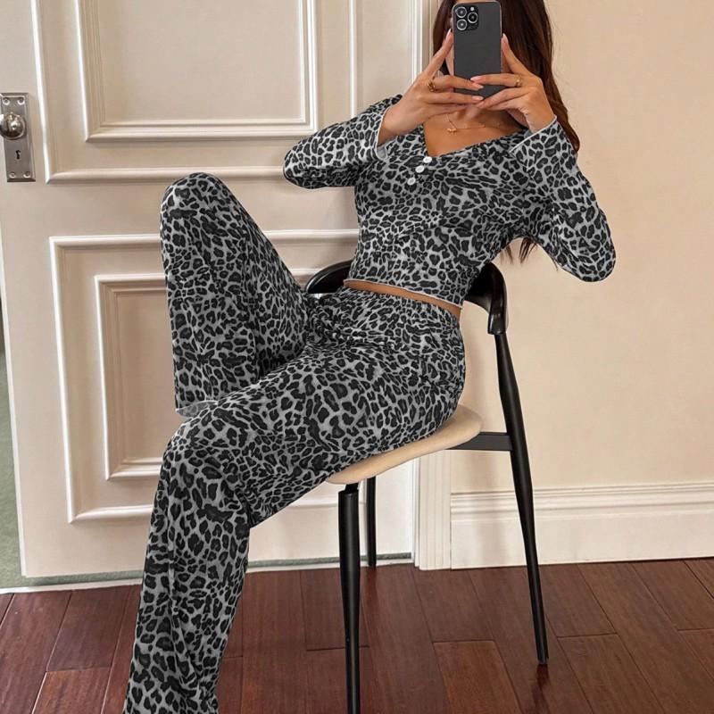 Womens Leopard Print V-Neck Short Crop Pajama Set Long Sleeve Top Pants Comfortable Lounge Wear