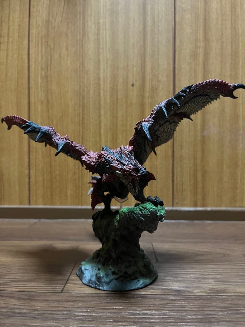 

[USED] Monster Hunter Rathalos Reprint Figure Creator s Model