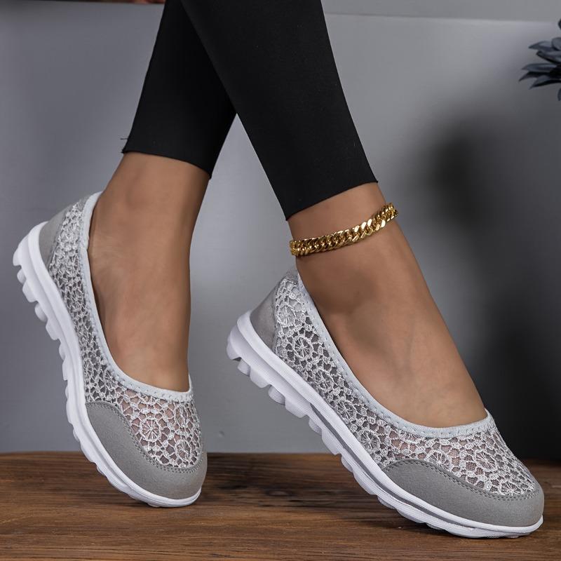 Women's Shoes Summer Lace Breathable Casual Flat Bottom One Foot Stirrups Middle-aged and Elderly Mom Shoes