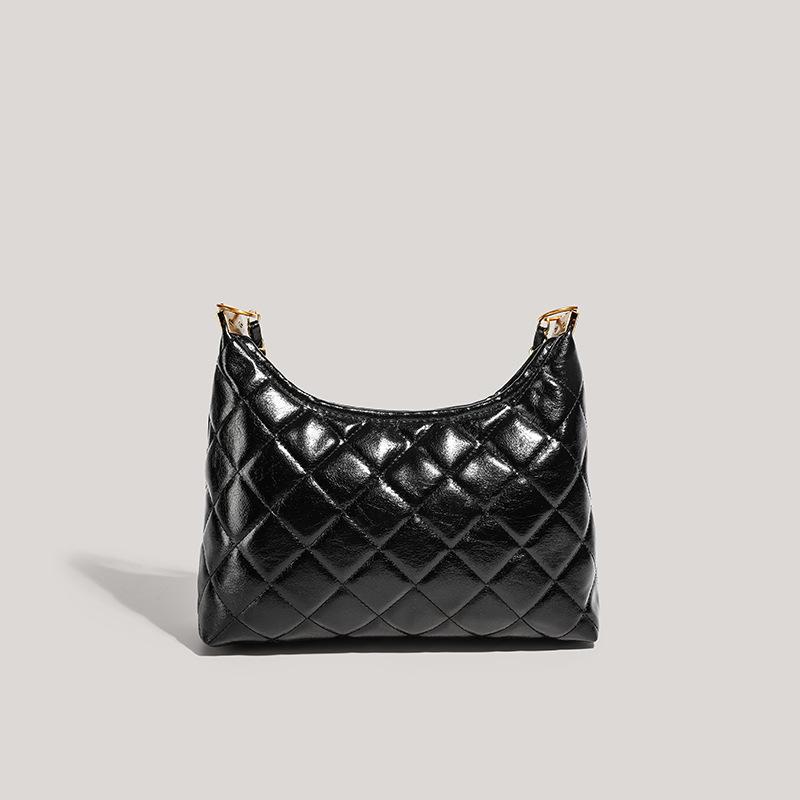 Underarm bag large capacity new niche diamond chain bag fashionable shoulder messenger bag