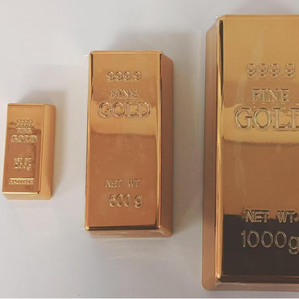 Gold Brick Simulation Model: Festive Ornament & Photography Prop