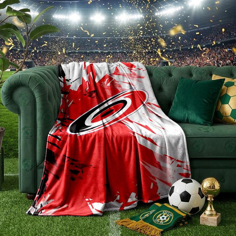 Carolina Hockey Logo Throws Blanket Flannel Blankets Plush for Couch Bed Gifts for Men Women Travel picnic blanket Christmas fan gifts