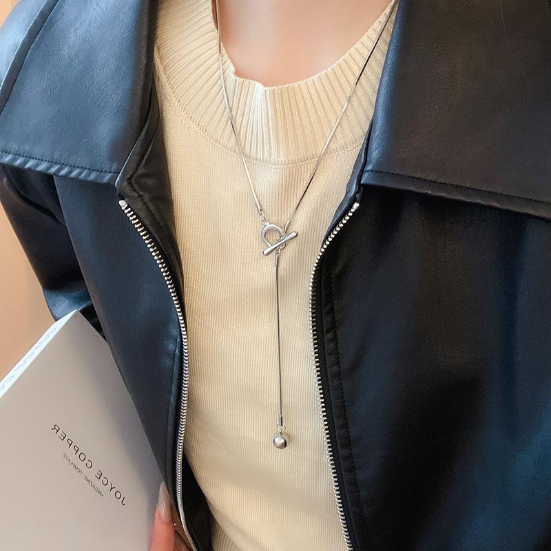 Simple butterfly adjustable necklace niche versatile light luxury sweater chain women's high-end fashion temperament jewelry