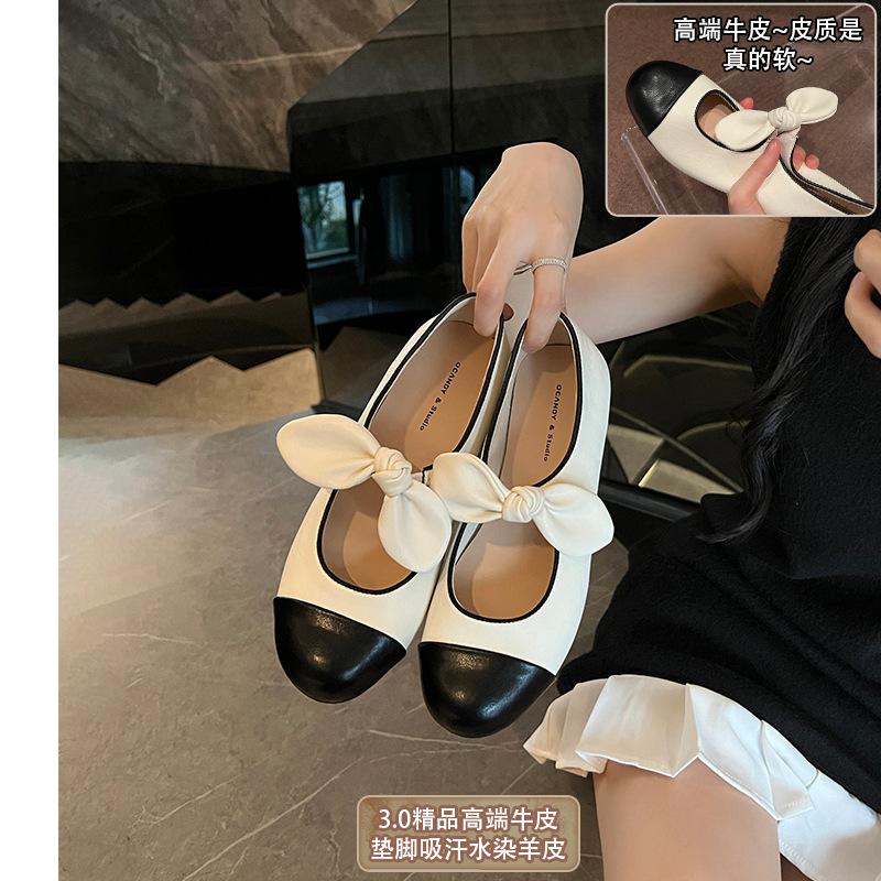 Cowhide version~ Little fairy round head leather Mary Jane sandals women 2025 summer new flat bottom shallow mouth single shoes women